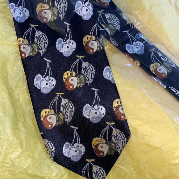 Vtg MOSCHINO Rare Silk Cherry Weave Necktie - Picture 10 of 12